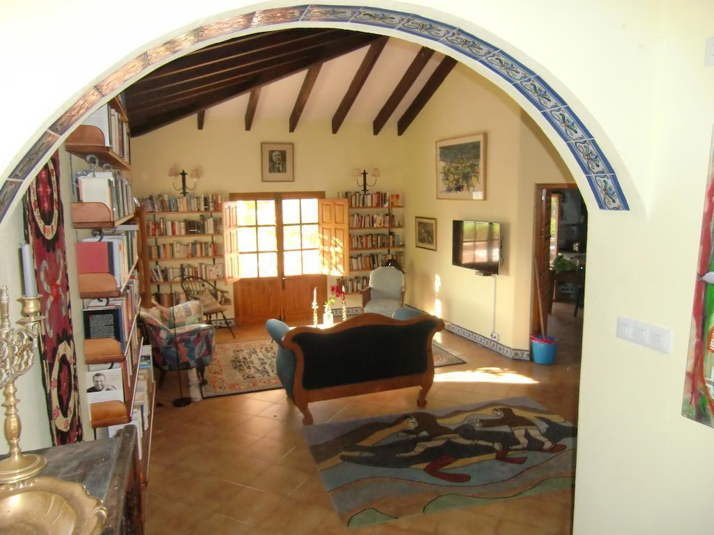 El Diplomatico Feo - The Ugly Diplomat Bed & Breakfast